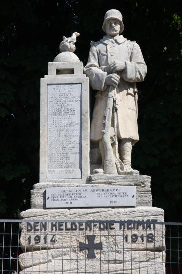 Kriegerdenkmal in Ettendorf
